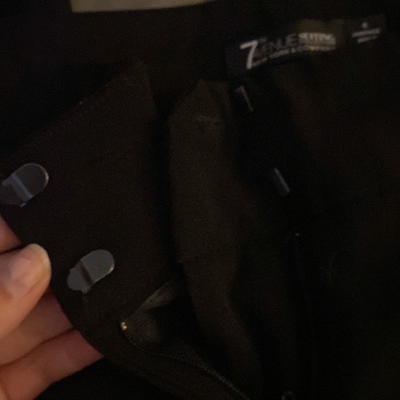 Women’s New York and company black dress pants size 6 - Picture 4 of 7